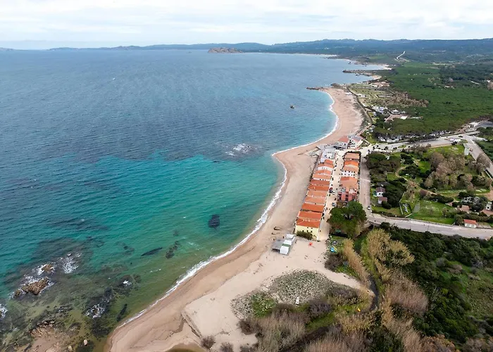 Gallura Style Res Baia Del Mirti M3 Sleeps3 Apartment Vignola Mare
