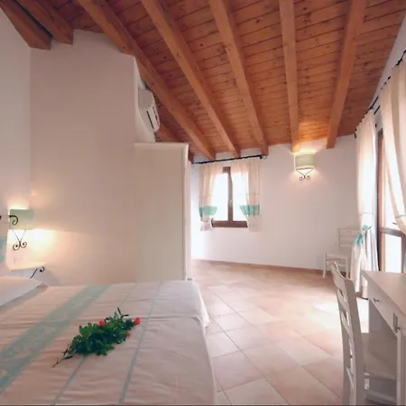 Gallura Style Res Baia Del Mirti M3 Sleeps3 Lejlighed