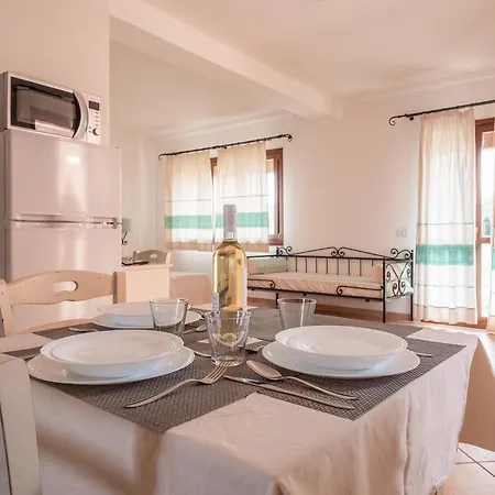 Apartment Gallura Style Res Baia Del Mirti M3 Sleeps3 Vignola Mare