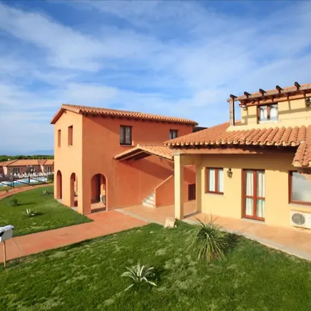 Apartamento Gallura Style Res Baia Del Mirti M3 Sleeps3