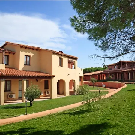Gallura Style Res Baia Del Mirti M3 Sleeps3 Lejlighed *