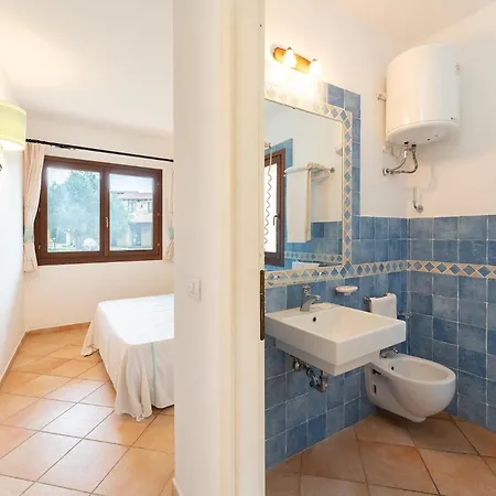 Apartamento Gallura Style Res Baia Del Mirti M3 Sleeps3 *