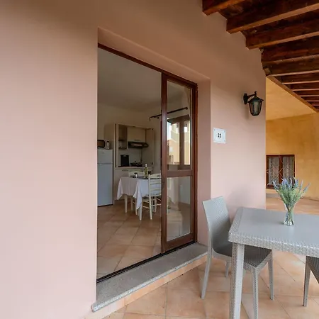 Apartamento Gallura Style Res Baia Del Mirti M3 Sleeps3 *